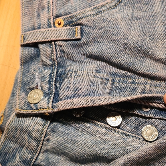 501 Levi's Shorts size 29 pink distressed - Picture 5 of 11